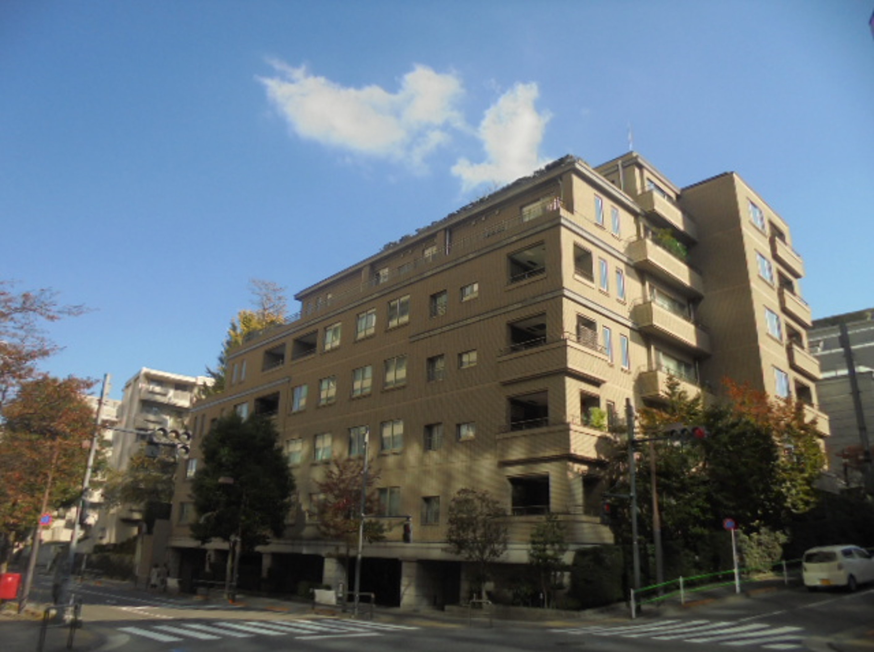 ハイレーゼ 六本木 三河 台